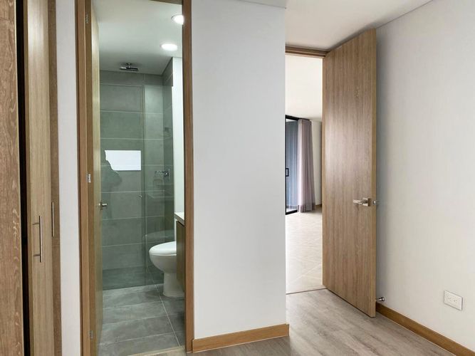 Apartamento de 3 alcobas en arriendo en El Poblado, Medellín, 111 m² · foto 13 de 18
