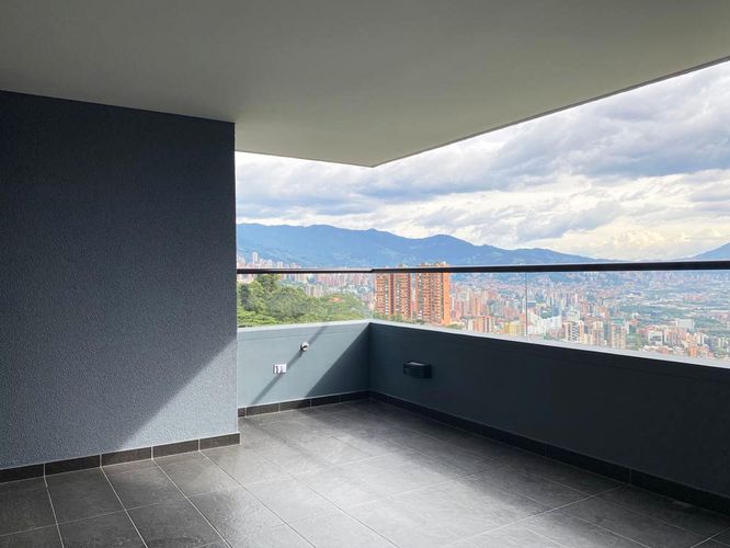 Apartamento de 3 alcobas en arriendo en El Poblado, Medellín, 111 m² · foto 18 de 18