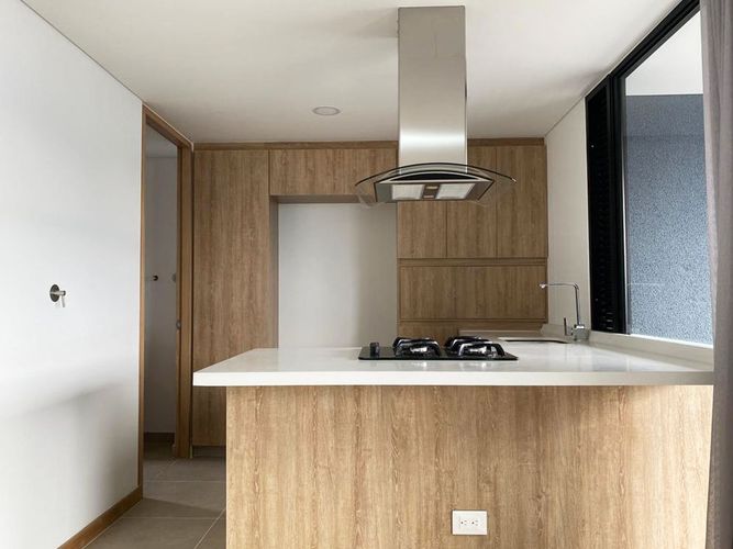 Apartamento de 3 alcobas en arriendo en El Poblado, Medellín, 111 m² · foto 7 de 18