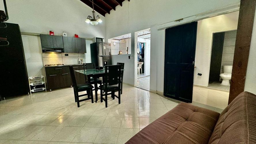 Casa de 5 alcobas en venta en Alcala, Envigado, 115 m² · foto 2 de 15