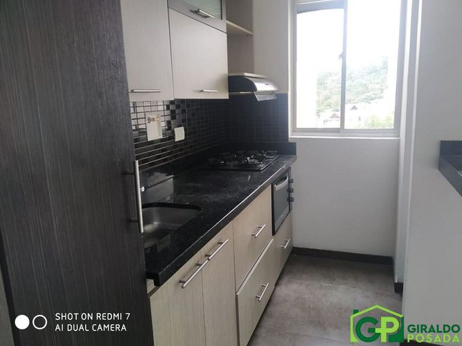 Apartamento de 3 alcobas en venta en La Doctora, Sabaneta, 82 m² · foto 2 de 15