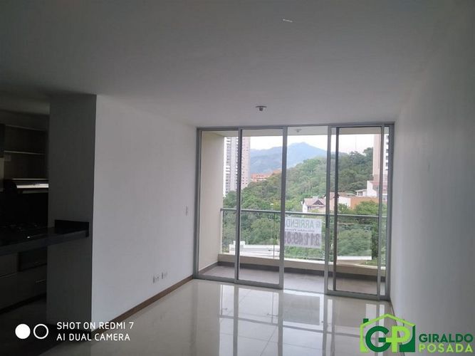 Apartamento de 3 alcobas en venta en La Doctora, Sabaneta, 82 m² · foto 4 de 15