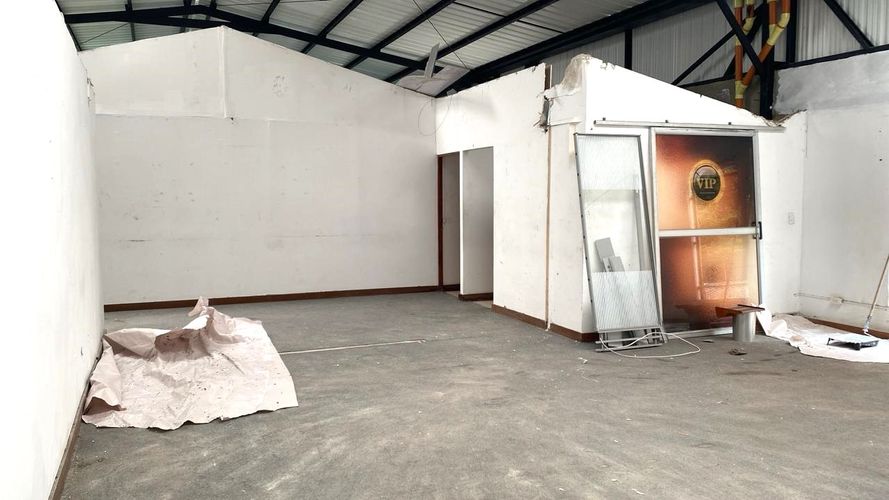 Bodega en arriendo en San Diego, Medellín, 110 m² · foto 3 de 6