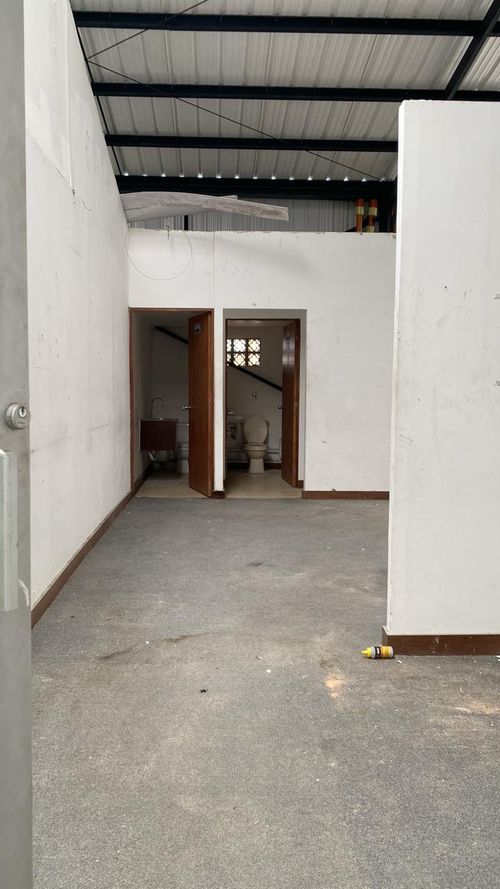 Bodega en arriendo en San Diego, Medellín, 110 m² · foto 6 de 6