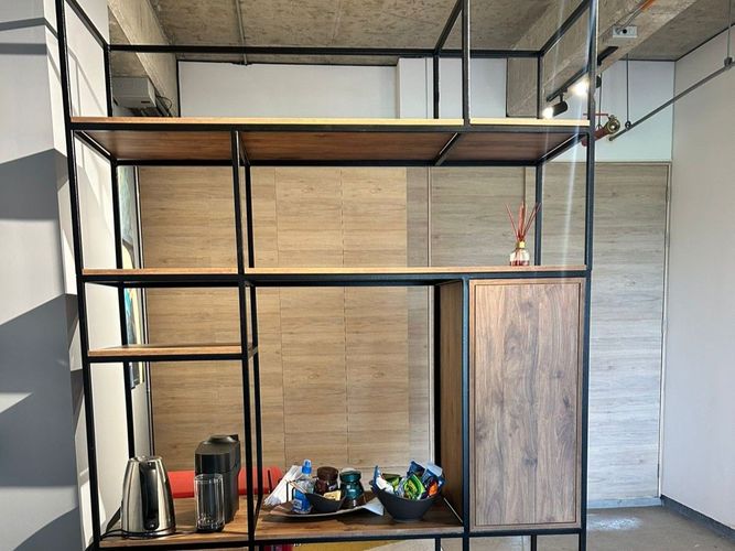 Oficina en arriendo en Loma Del Chocho, Envigado, 60 m² · foto 2 de 4