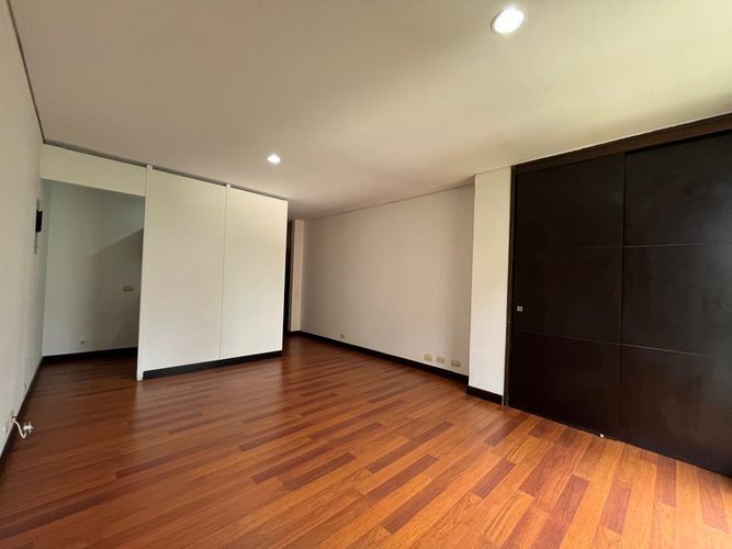 Oficina en arriendo en El Poblado, Medellín, 53 m² · foto 8 de 9