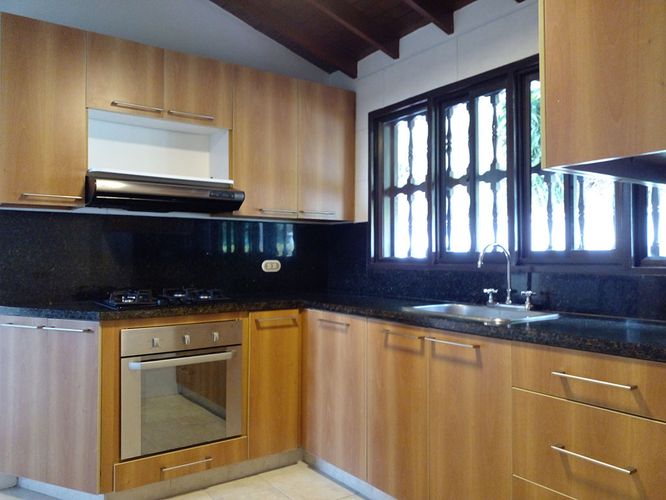 Casa de 4 alcobas en venta en Loma Del Chocho, Envigado, 350 m² · foto 5 de 20