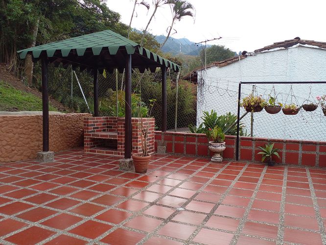 Casa de 4 alcobas en venta en Loma Del Chocho, Envigado, 350 m² · foto 20 de 20