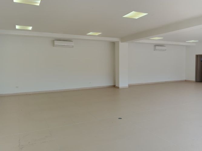 Local en arriendo en Torres Del Lago, Bucaramanga, 138 m² · foto 3 de 24