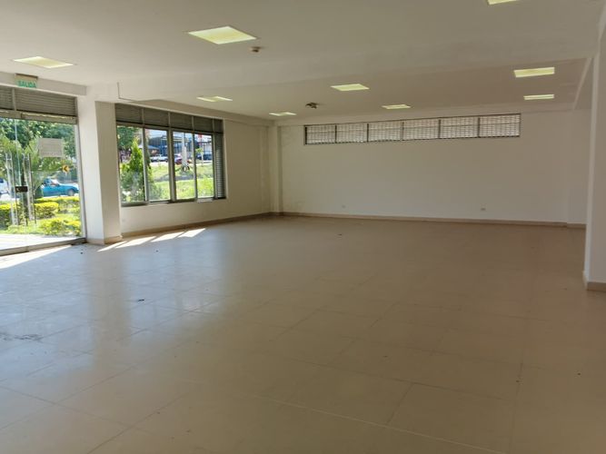 Local en arriendo en Torres Del Lago, Bucaramanga, 138 m² · foto 9 de 24