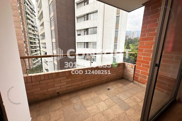 Apartamento de 2 alcobas en arriendo en Los Balsos, Medellín, 80 m² · foto 6 de 24