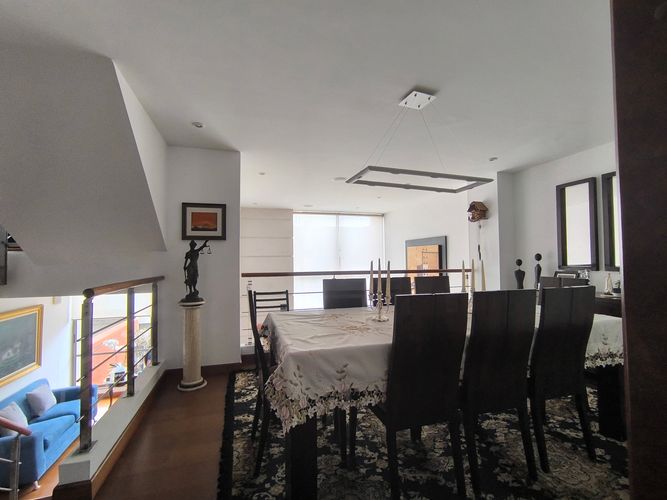 Casa de 4 alcobas en venta en Bosque De Pinos, Bogotá, 284 m² · foto 3 de 24