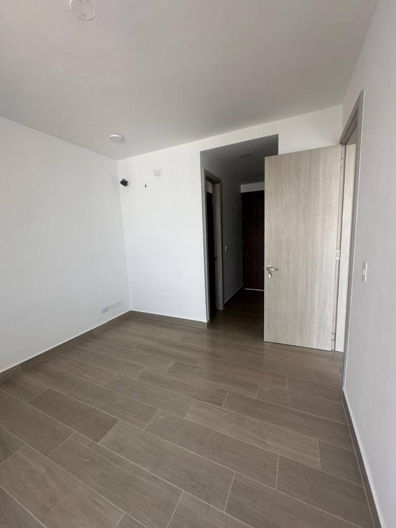 Apartamento en arriendo en Serena Del Mar, Cartagena · foto 3 de 4