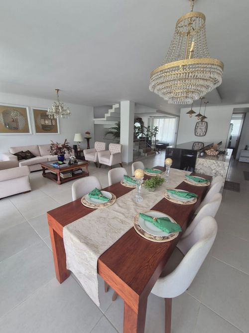 Casa de 3 alcobas en venta en Las Mercedes, Jamundí, 280 m² · foto 2 de 24