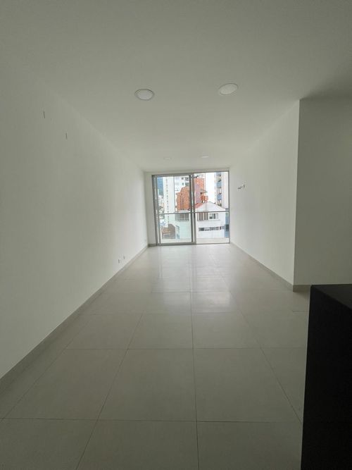 Apartamento de 2 alcobas en venta en Nuevo Sotomayor, Bucaramanga, 79 m² · foto 2 de 14
