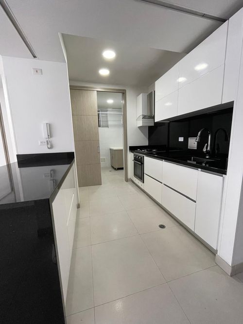 Apartamento de 2 alcobas en venta en Nuevo Sotomayor, Bucaramanga, 79 m² · foto 4 de 14
