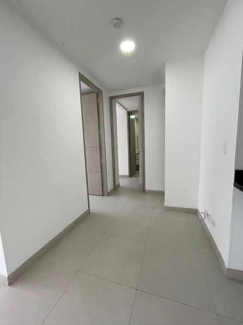 Apartamento de 2 alcobas en venta en Nuevo Sotomayor, Bucaramanga, 79 m² · foto 8 de 14
