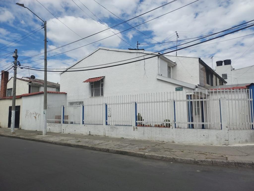 Casa en venta en Villa Luz, Bogotá · foto 14 de 15