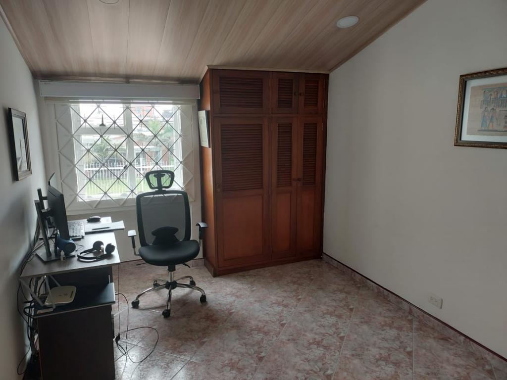 Casa en venta en Villa Luz, Bogotá · foto 10 de 15