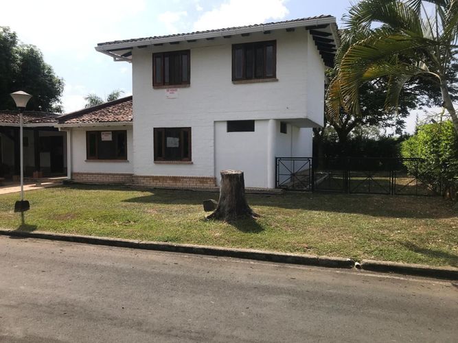 Casa de 3 alcobas en venta en Potrerito, Jamundí, 350 m² · foto 2 de 24