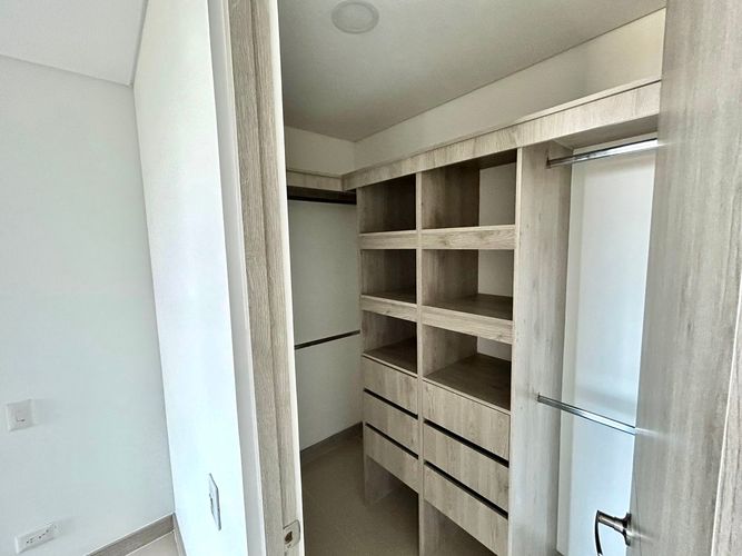 Apartamento de 3 alcobas en venta en Valle Del Lili, Cali, 91 m² · foto 13 de 24