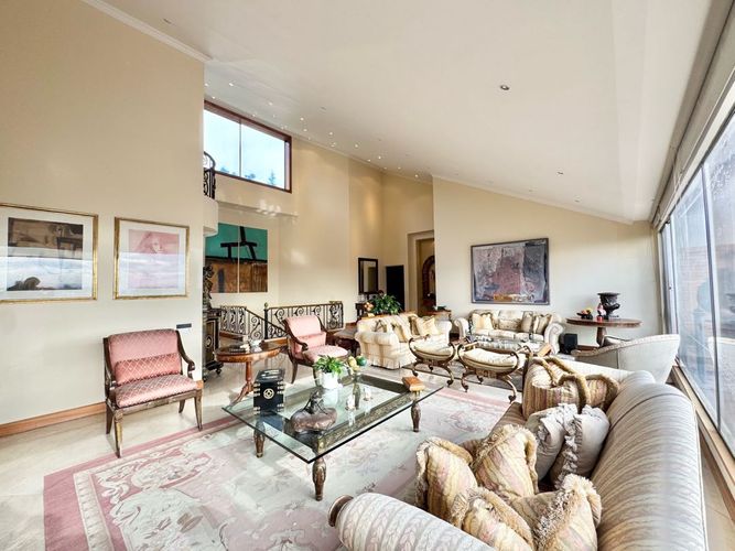 Apartamento de 3 alcobas en venta en Chico Norte, Bogotá, 420 m² · foto 23 de 24