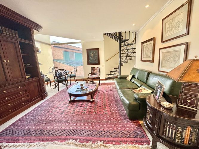 Apartamento de 3 alcobas en venta en Chico Norte, Bogotá, 420 m² · foto 24 de 24