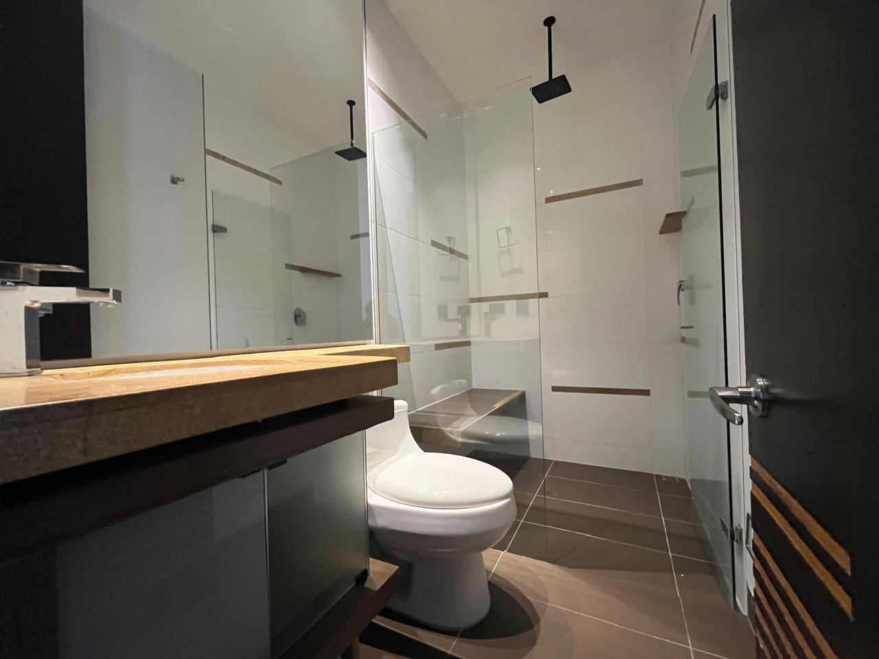 Apartamento en arriendo en El Poblado, Medellín · foto 15 de 18