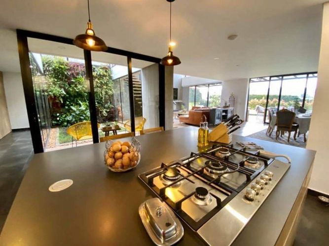 Casa de 4 alcobas en venta en Las Palmas, Envigado, 650 m² · foto 8 de 13