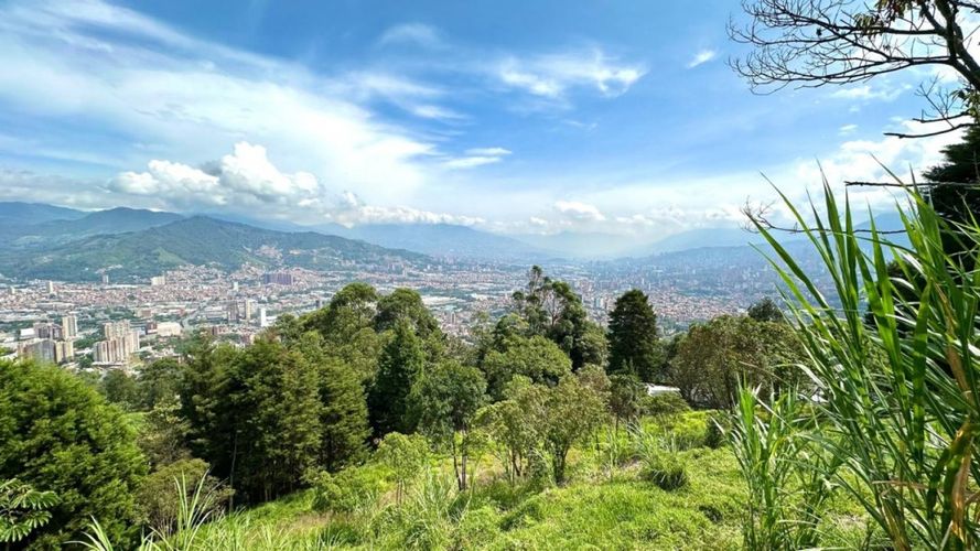 Lote en venta en La Cuenca, Sabaneta, 7035 m² · foto 2 de 16