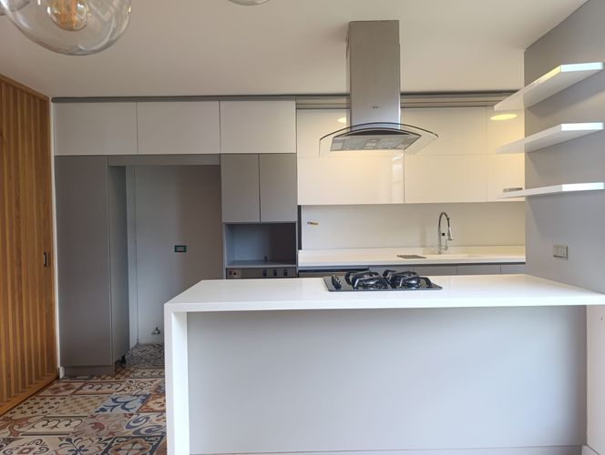 Apartamento de 2 alcobas en arriendo en El Poblado, Medellín, 140 m² · foto 4 de 18