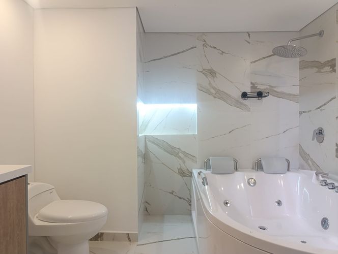 Apartamento de 2 alcobas en arriendo en El Poblado, Medellín, 140 m² · foto 17 de 18