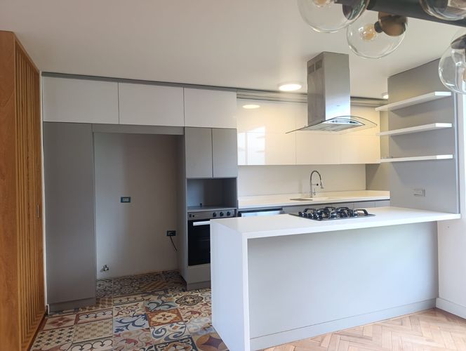 Apartamento de 2 alcobas en arriendo en El Poblado, Medellín, 140 m² · foto 3 de 18