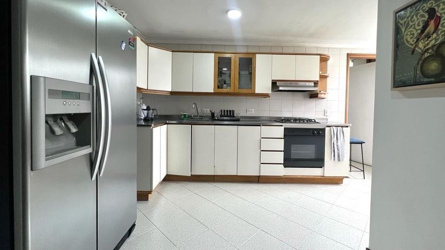 Apartamento de 3 alcobas en venta en El Poblado, Medellín, 174 m² · foto 4 de 18
