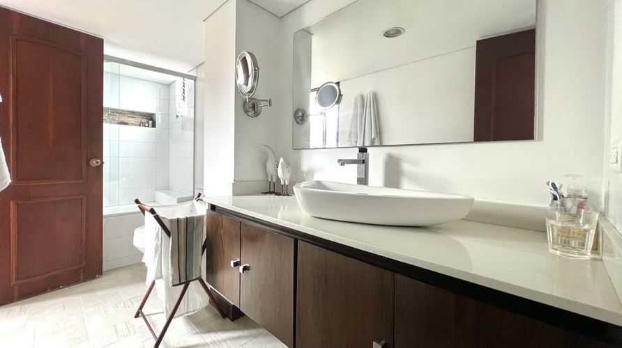 Apartamento de 3 alcobas en venta en El Poblado, Medellín, 174 m² · foto 13 de 18