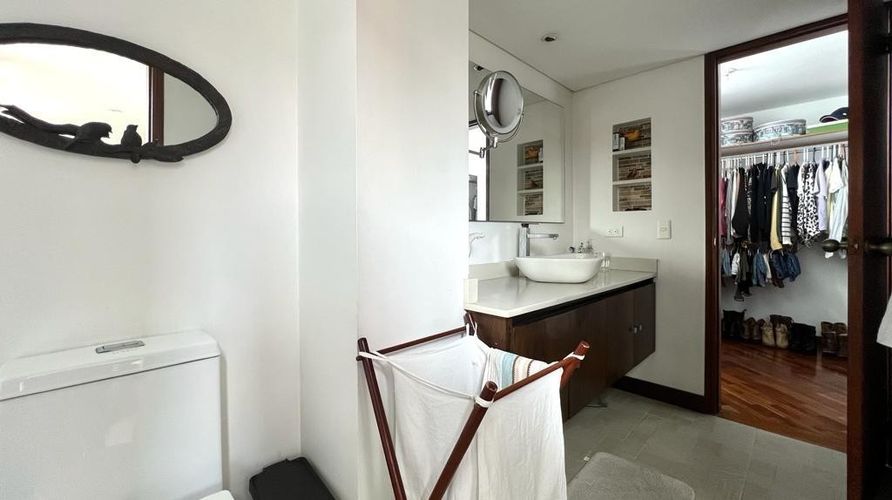 Apartamento de 3 alcobas en venta en El Poblado, Medellín, 174 m² · foto 14 de 18