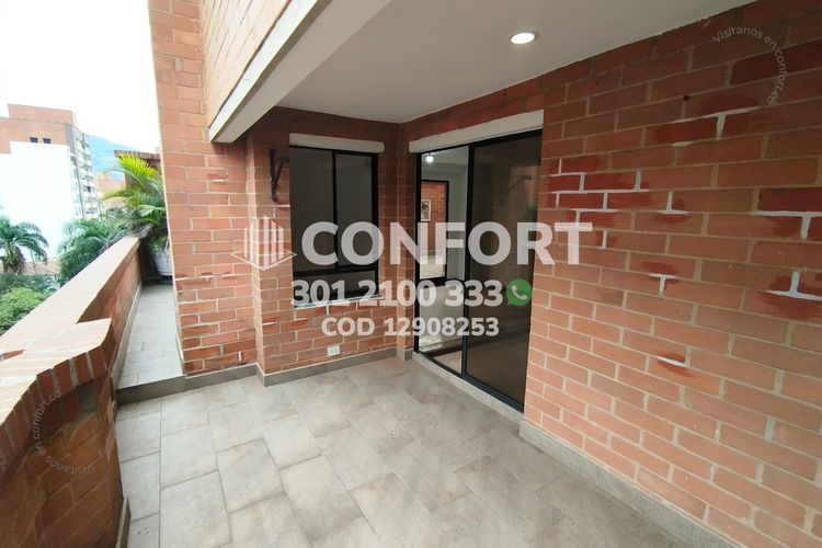 Apartamento de 3 alcobas en arriendo en Laureles, Medellín, 200 m² · foto 5 de 24