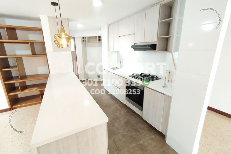 Apartamento de 3 alcobas en arriendo en Laureles, Medellín, 200 m² · foto 11 de 24