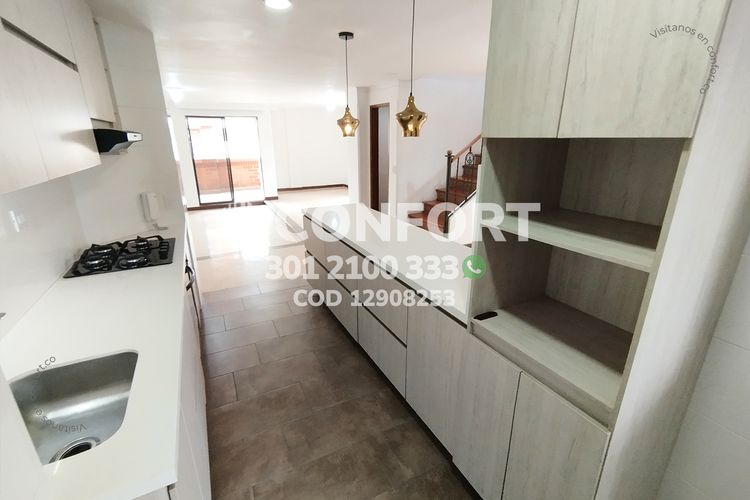 Apartamento de 3 alcobas en arriendo en Laureles, Medellín, 200 m² · foto 12 de 24