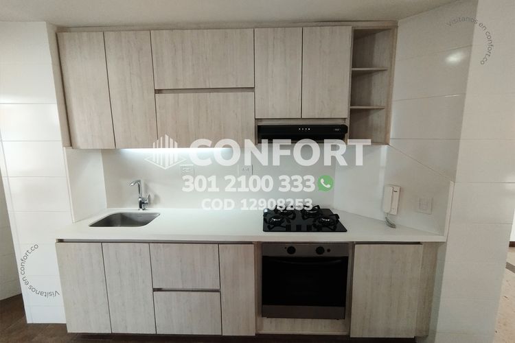 Apartamento de 3 alcobas en arriendo en Laureles, Medellín, 200 m² · foto 13 de 24