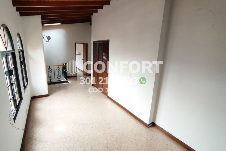 Apartamento de 3 alcobas en arriendo en Laureles, Medellín, 200 m² · foto 14 de 24