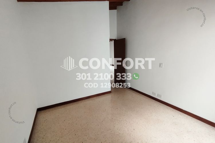 Apartamento de 3 alcobas en arriendo en Laureles, Medellín, 200 m² · foto 23 de 24