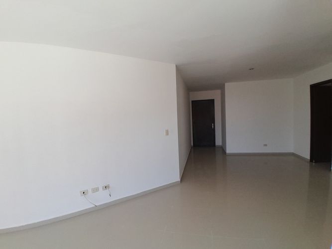 Apartamento de 3 alcobas en arriendo en Cr. Jardines De Tivoli, Barranquilla, 120 m² · foto 5 de 22