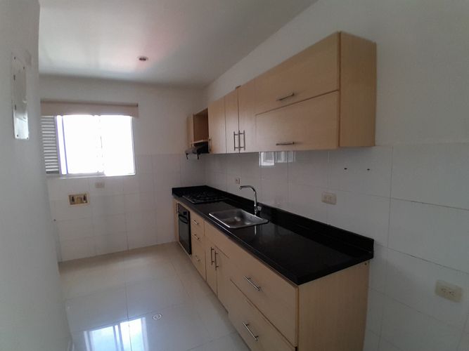Apartamento de 3 alcobas en arriendo en Cr. Jardines De Tivoli, Barranquilla, 120 m² · foto 8 de 22