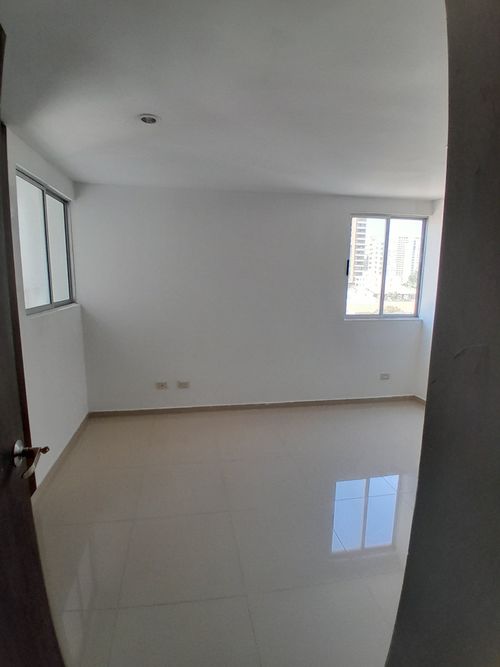 Apartamento de 3 alcobas en arriendo en Cr. Jardines De Tivoli, Barranquilla, 120 m² · foto 11 de 22