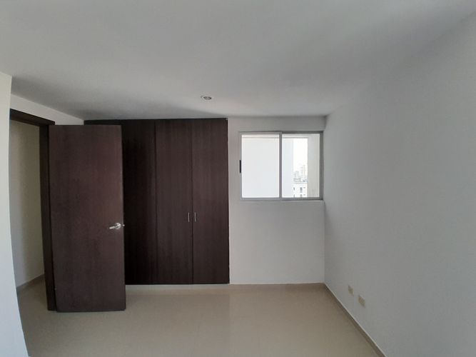 Apartamento de 3 alcobas en arriendo en Cr. Jardines De Tivoli, Barranquilla, 120 m² · foto 13 de 22
