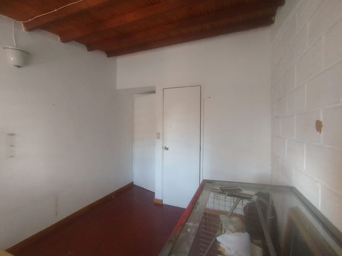 Casa de 7 alcobas en venta en Calasanz, Medellín, 300 m² · foto 11 de 24