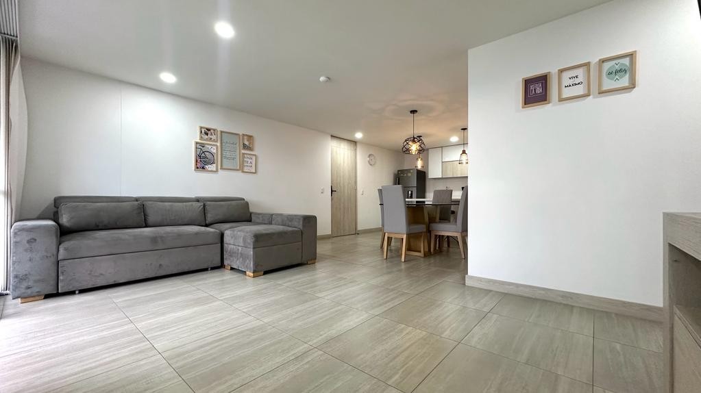 Apartamento en venta en El Carmelo Ii, Sabaneta · foto 5 de 15