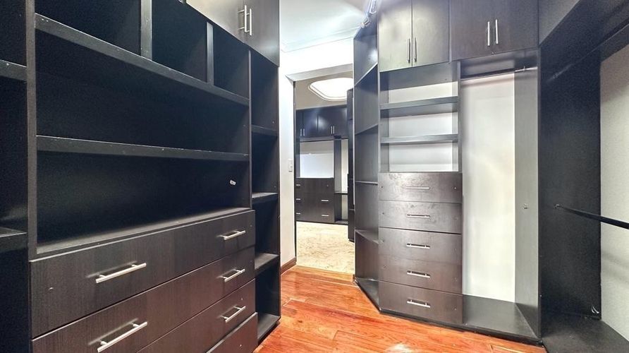 Casa de 5 alcobas en venta en La Calera, Medellín, 430 m² · foto 18 de 24