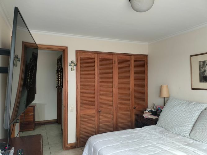 Apartamento de 3 alcobas en venta en El Poblado, Medellín, 208 m² · foto 11 de 17